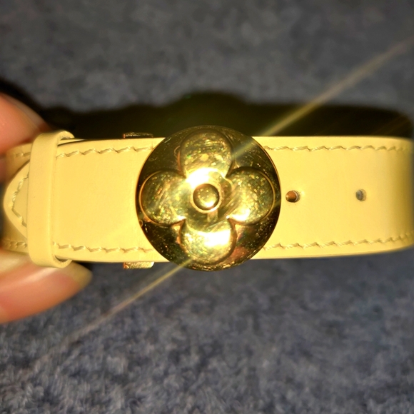 AuthentucLouis Vuitton Adjustable Good Luck Monogram Flower Leather Bracelet EUC - Picture 1 of 6